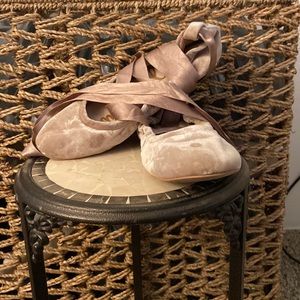 Sam Edelman - Mauve ballet flat w/ Long Ribbon sash that ties up leg